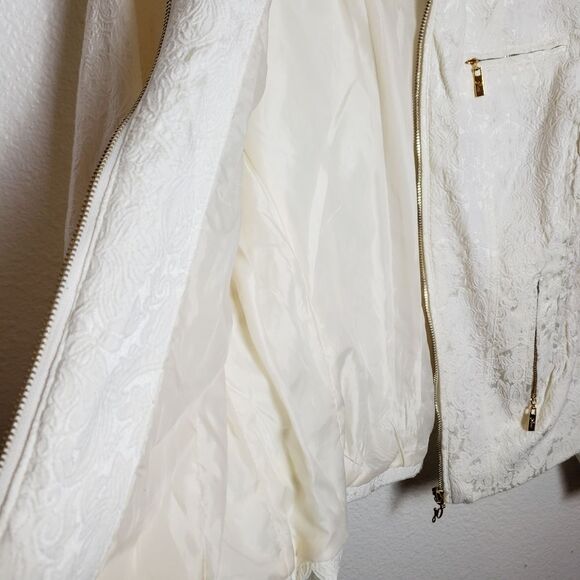 Guess Ivory jacket size L - Picture 7 of 7